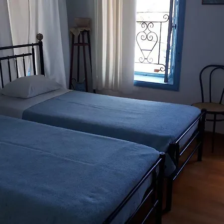 Apartment Dorothea Chalki Town